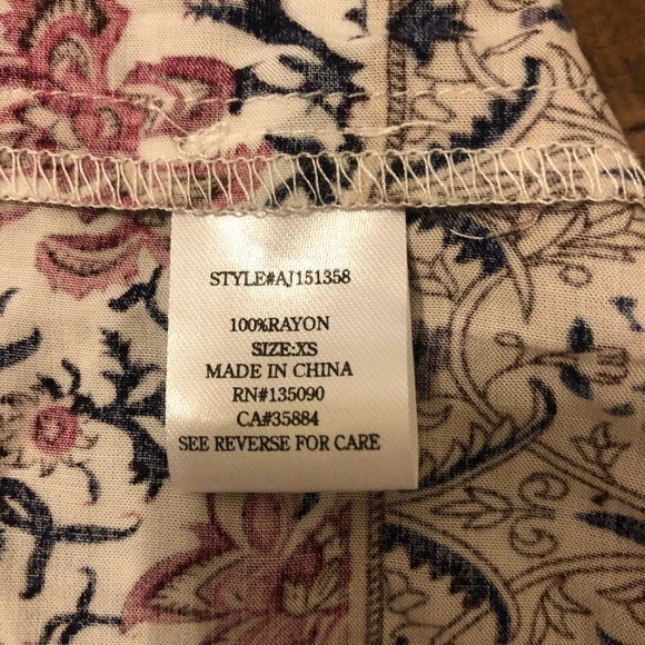 2/$30 Altar’d State - Floral Long Sleeve Kimono XS | Boho Lightweight Layer - Picture 7 of 7